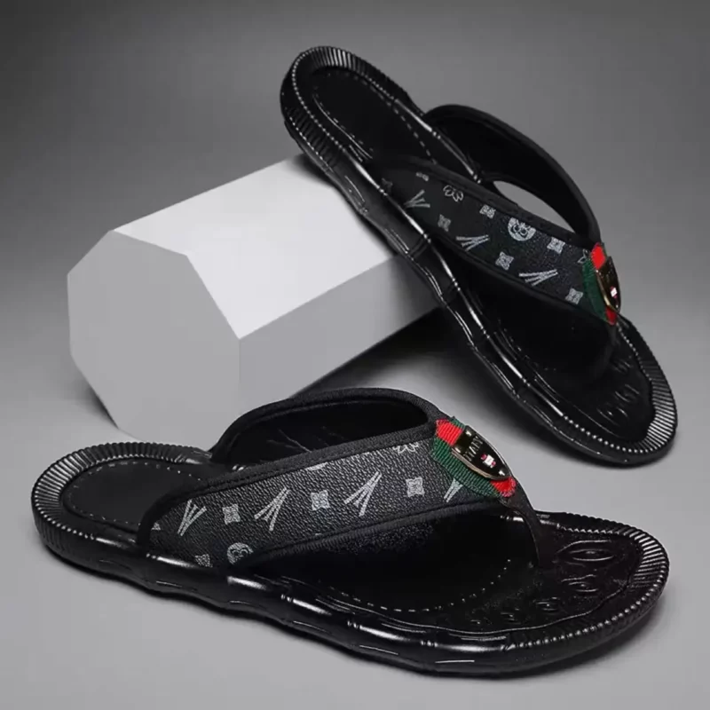 Summer Slippers Men Flip Flops Beach Sandals Non-slip Casual Flat Shoes Slippers Indoor House Shoes for Men Outdoor Slides - Image 2
